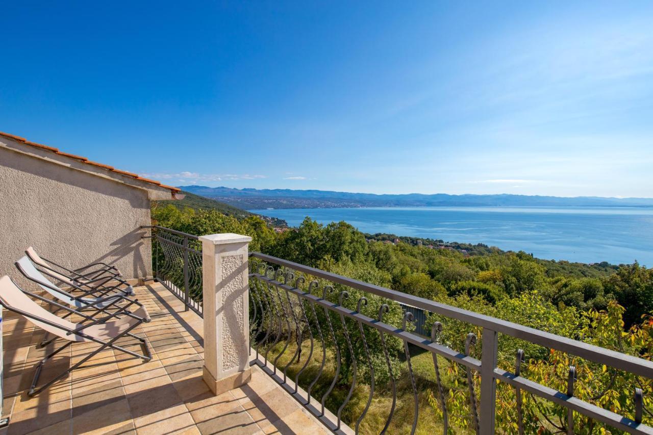 Blue Horizon Apartment Опатия Екстериор снимка